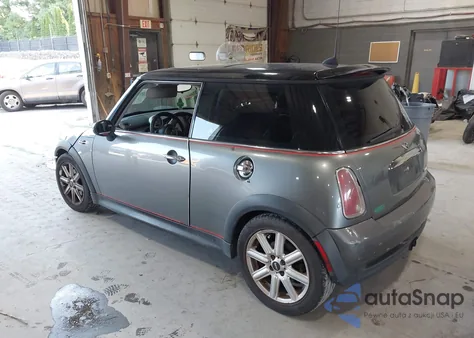 2005 Mini Cooper S из США, поврежденный, VIN WMWRE33545TL14576